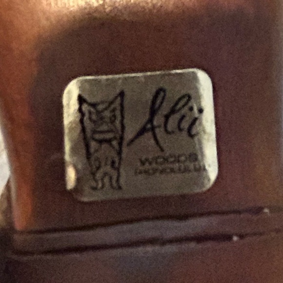 Hawaii Vintage Hand Carved Wooden Nude Woman Lady Nutcracker Folk Art Carving - Picture 10 of 15